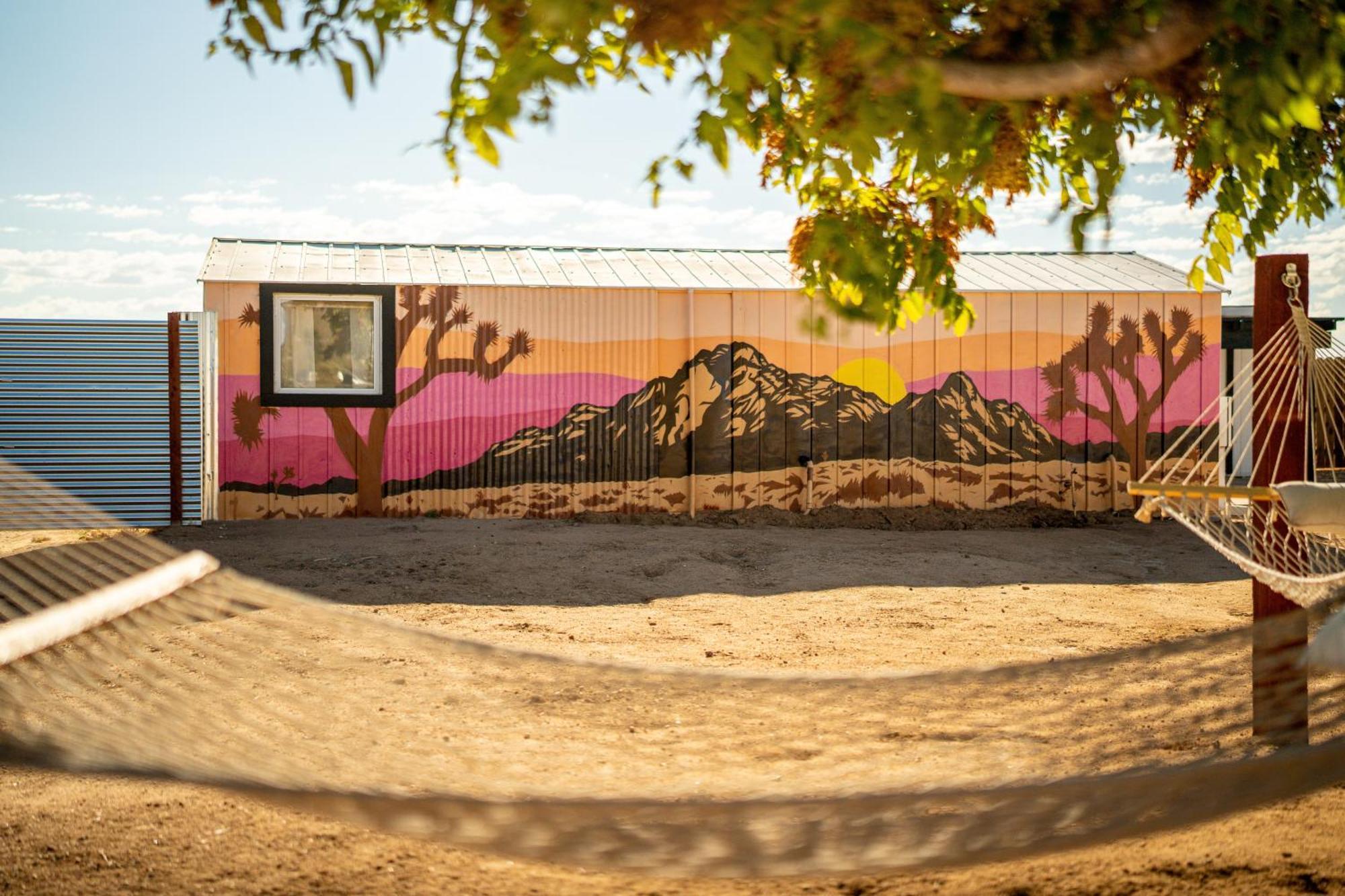 Private Jt Cabin - Ev L2 Station, Hammocks, Fire Pit, Bbq, Bocce Ball, Cornhole Yucca Valley Eksteriør billede